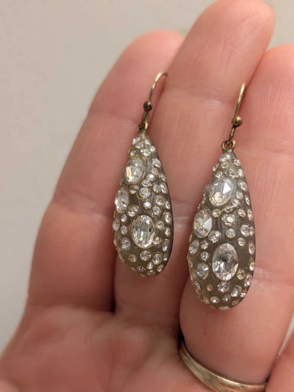 Authentic Alexis Bittar Tear Drop Earrings Made W Swarovski Genuine Crystal